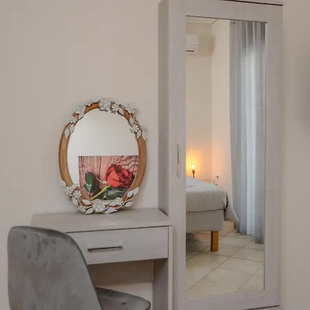 Deluxe Irene1 * Naxos City